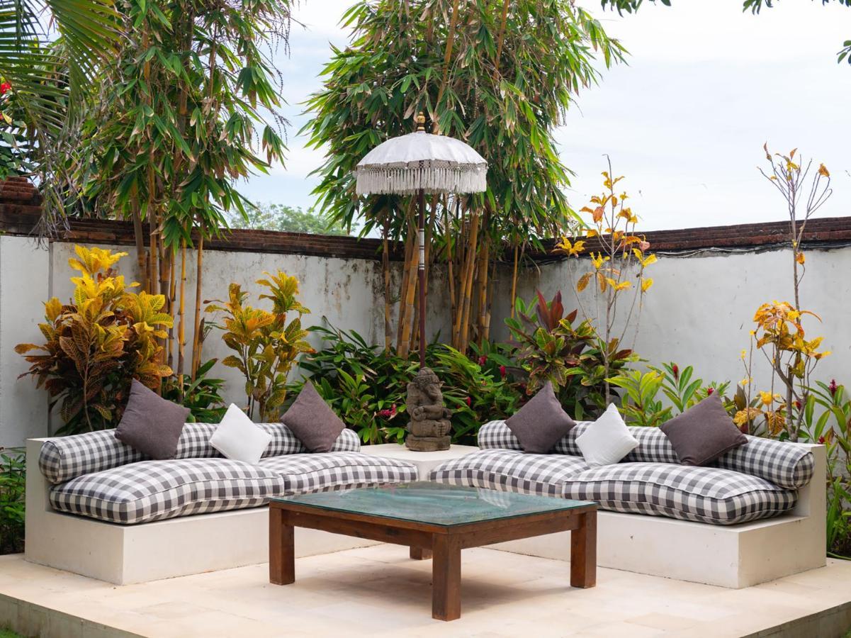 Majapahit Beach Villas By Nakula Ketewel Exteriör bild