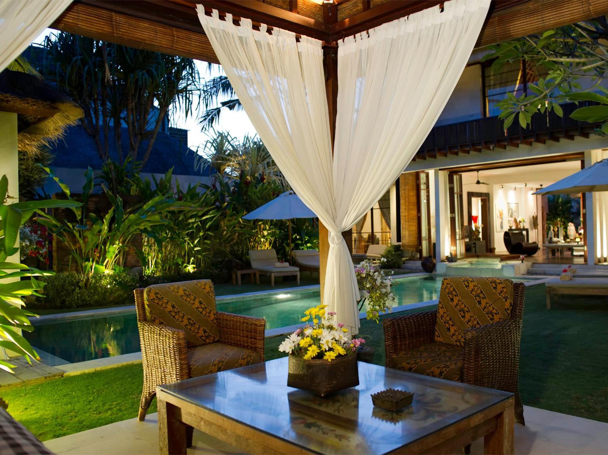 Majapahit Beach Villas By Nakula Ketewel Rum bild